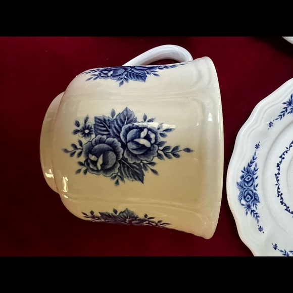 Vintage “Mayhill”  lovely Federalist 8oz.Teacups. Ironstone.Blue Flowers. - Picture 3 of 15